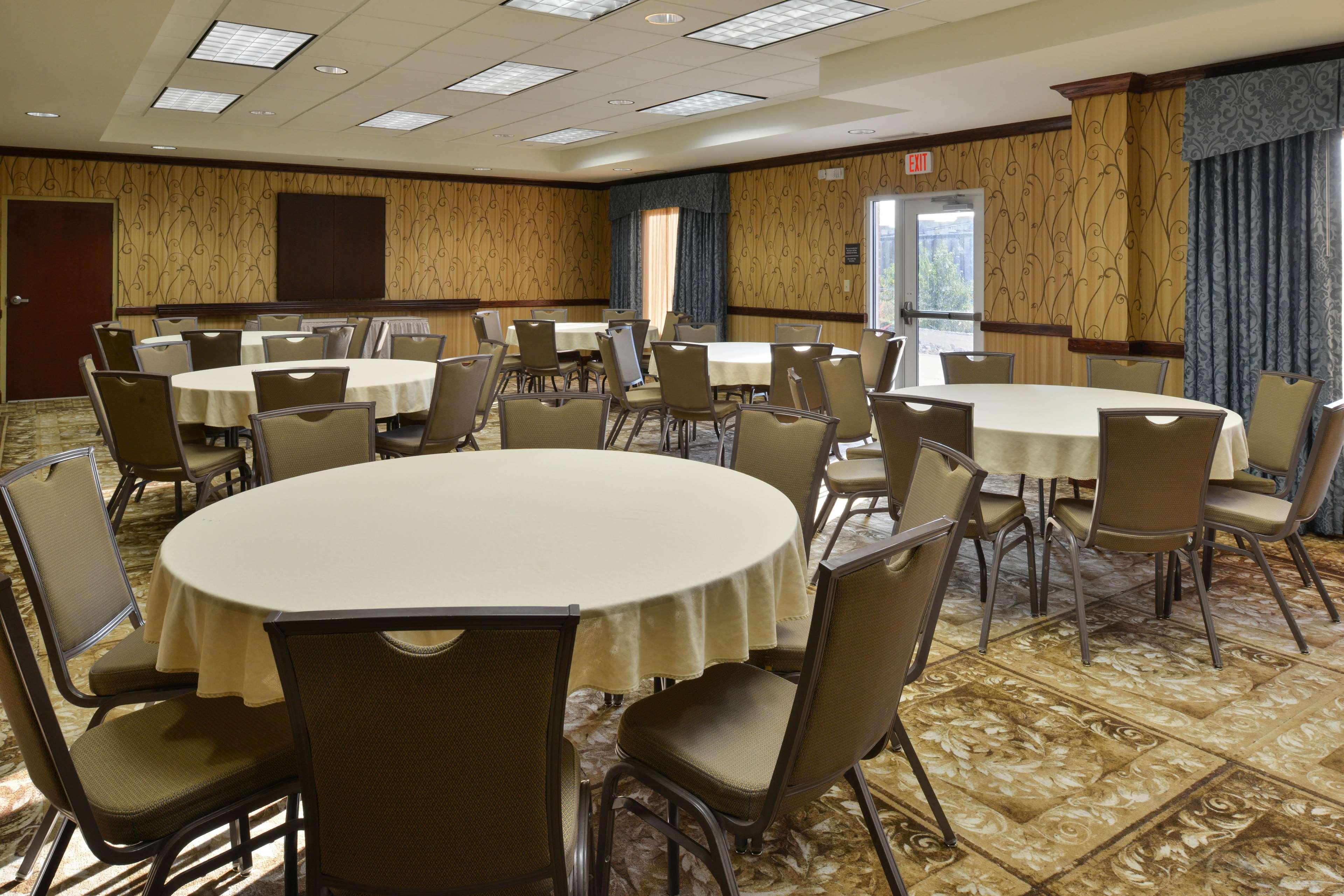 Hampton Inn & Suites Fruitland Exterior photo